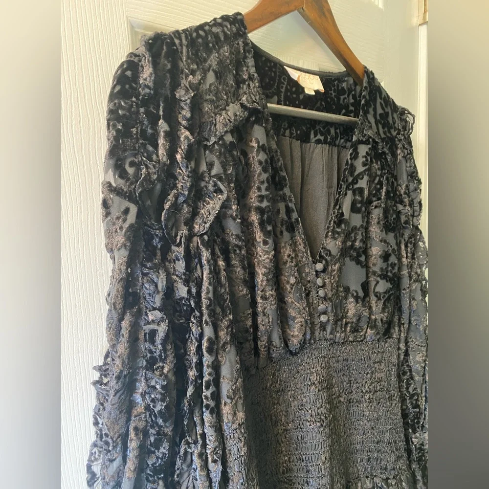 Rococo Sand Sade Dress in Black - Picture 8 of 9